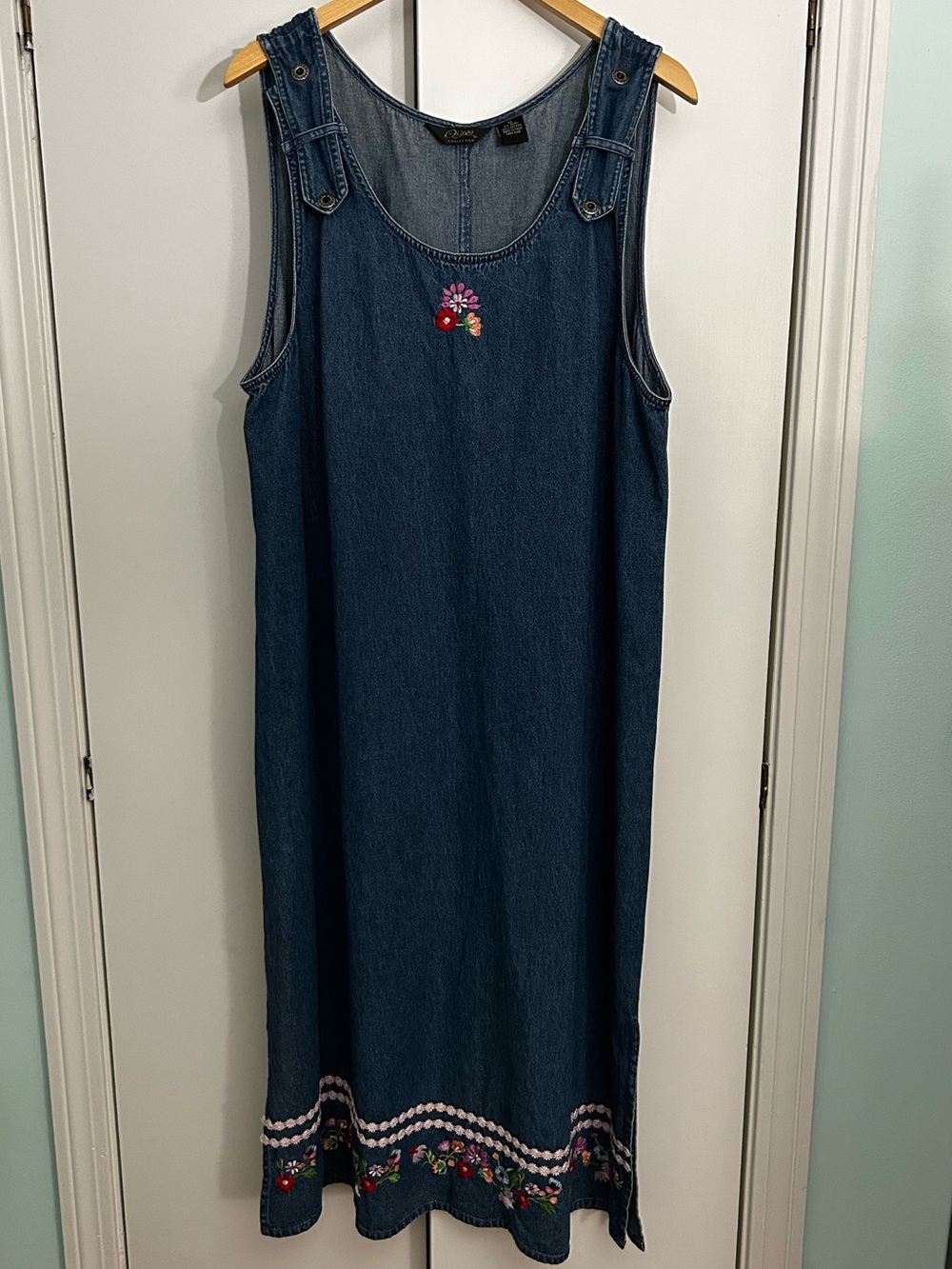 Vintage Agapo Denim Embroidered Dress with Floral Trim 90’s Cottagecore